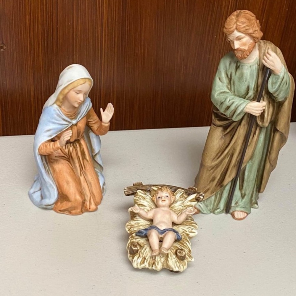 Homco Nativity Set with Blue, Green, and Brown Accents